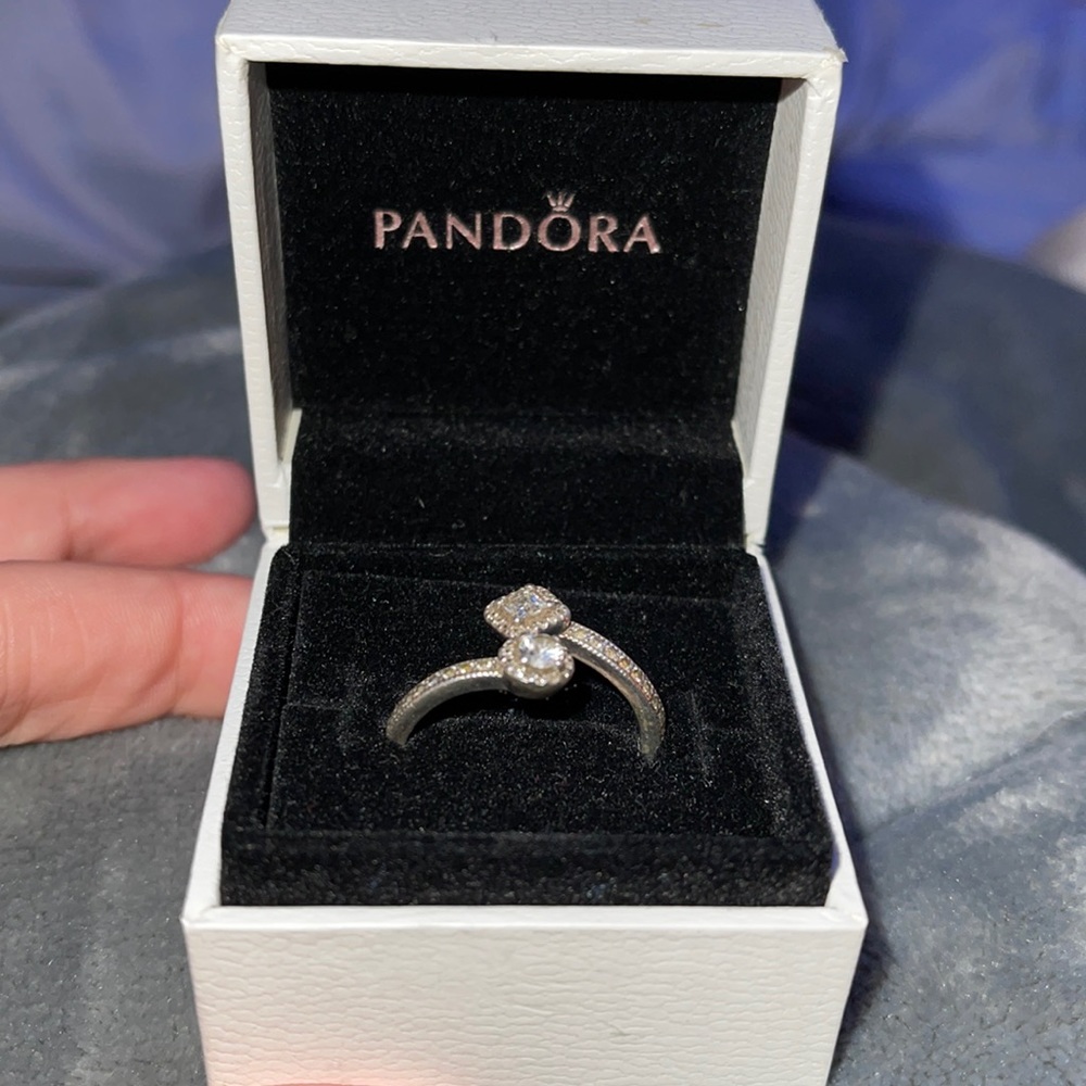Pandora Ring